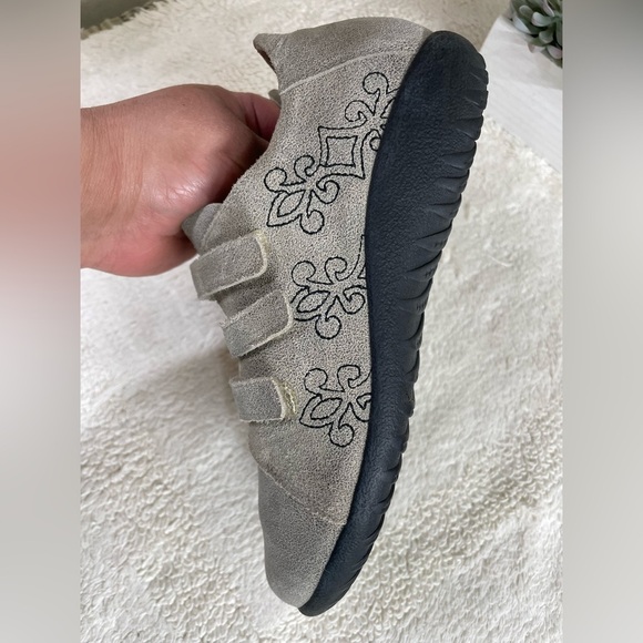 Naot shoes size 39 - Picture 4 of 5